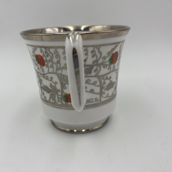 Royal Chelsea Teacup & Saucer 2242A Strawberries Silver - Picture 10 of 12